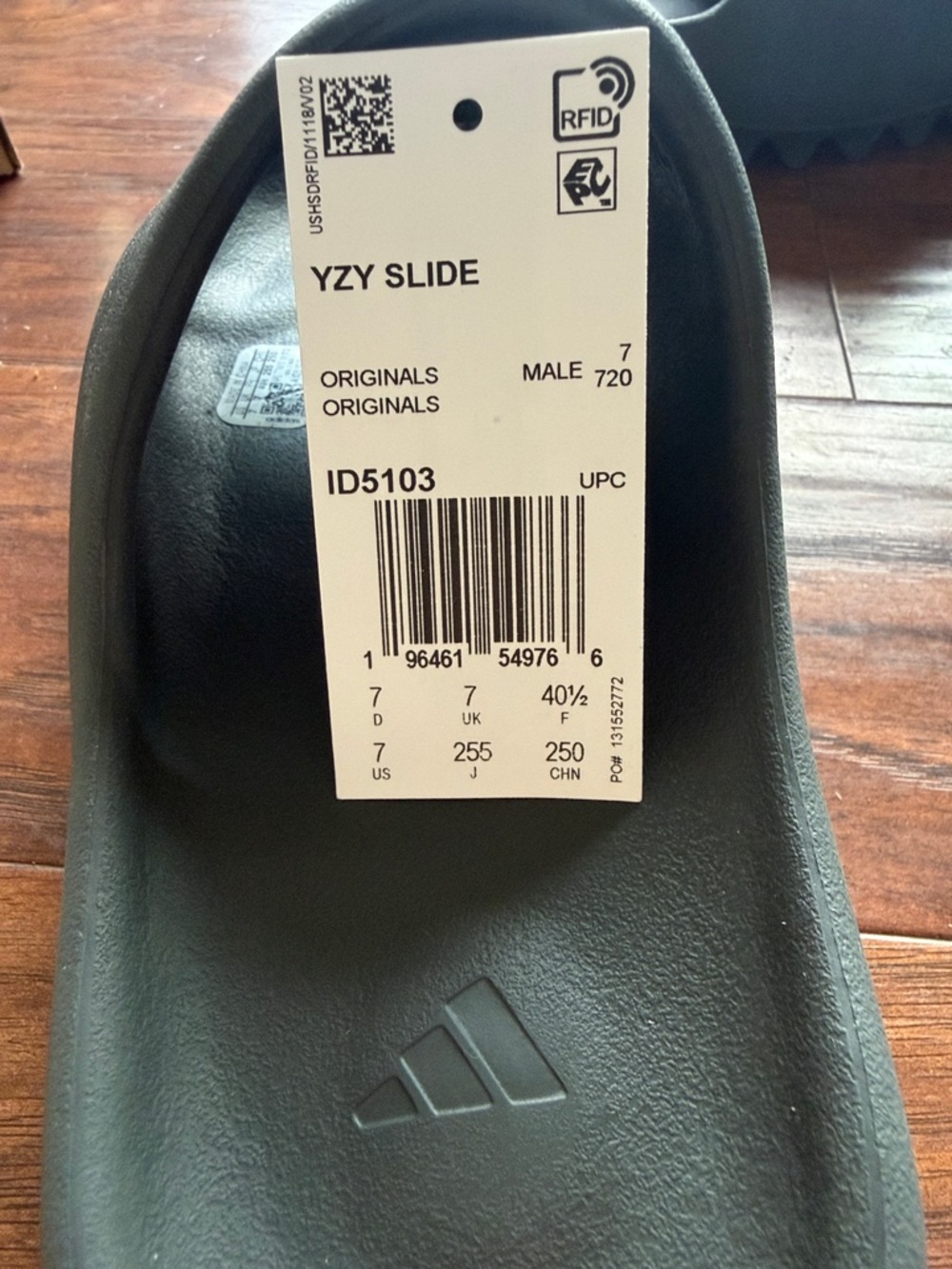 adidas Yeezy Slide Size 7 Dakony - Onyx - Picture 12 of 12